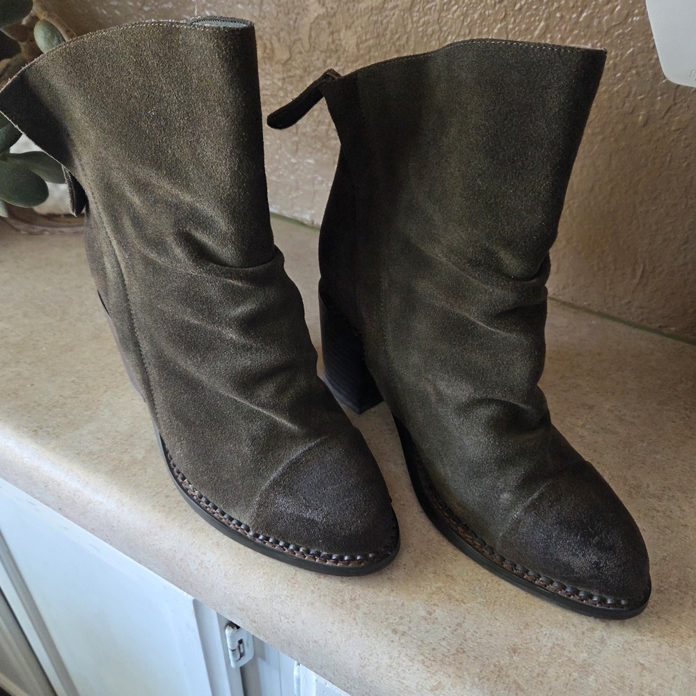 Women's Olive Boots, Sbricca Suede Leather MINNIE SIZE 8
